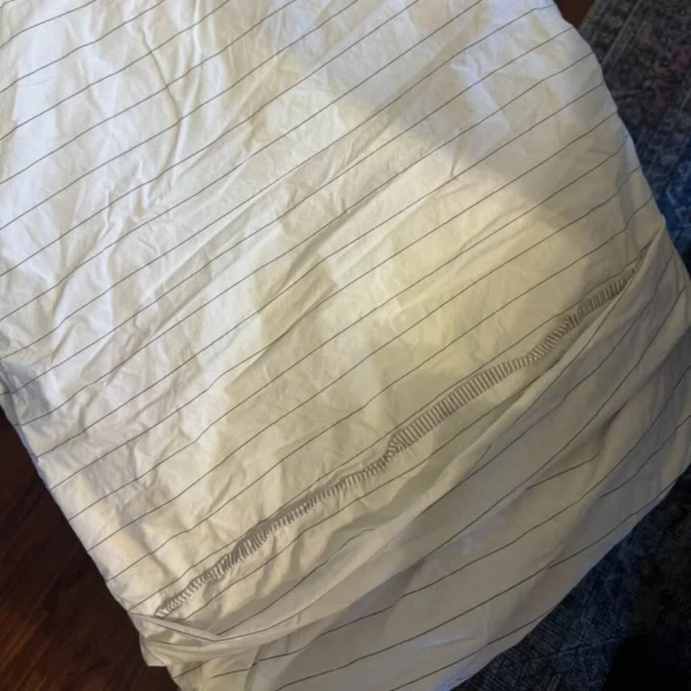 NEW West Elm White Queen Pin Stripe Duvet Cover. NO SHAMS
